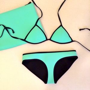Triangl Bikini